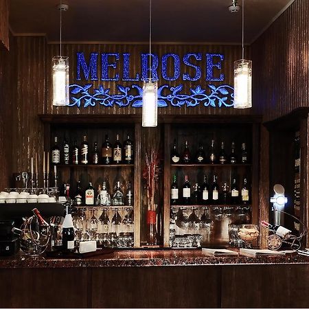 Melrose Hotel Ровно Экстерьер фото